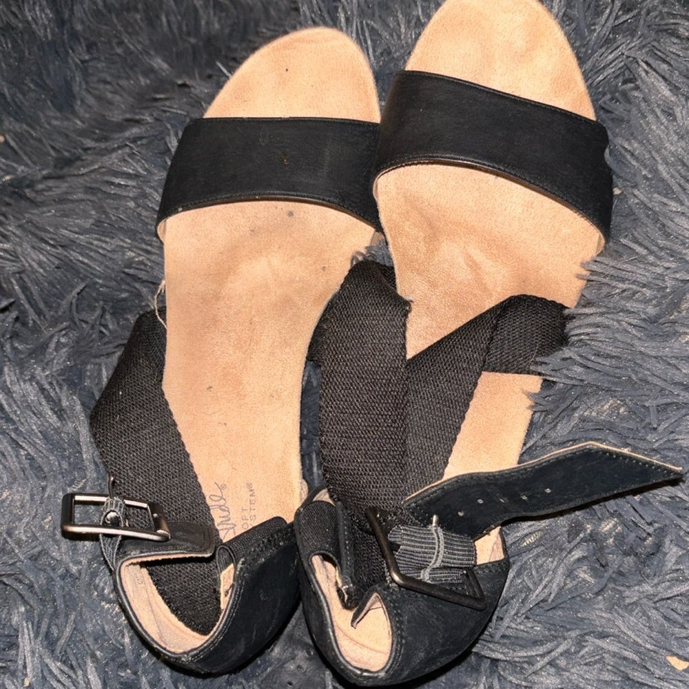 Size 9, Life Stride Wedged Heels